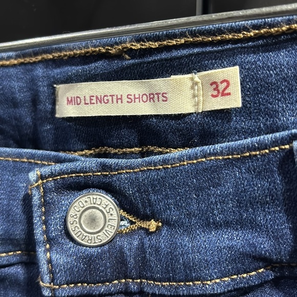 Levi Strauss mid length & rise hyper soft,slim through hip,cuffed 5 pocket - Picture 3 of 11